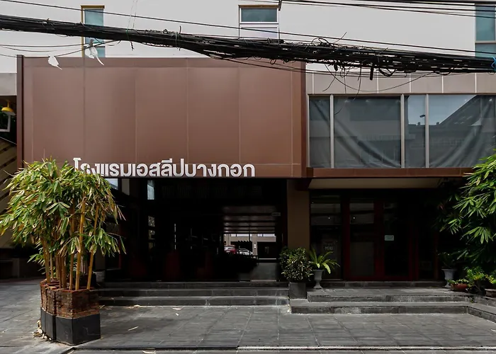 Sleep Bangkok Sathorn